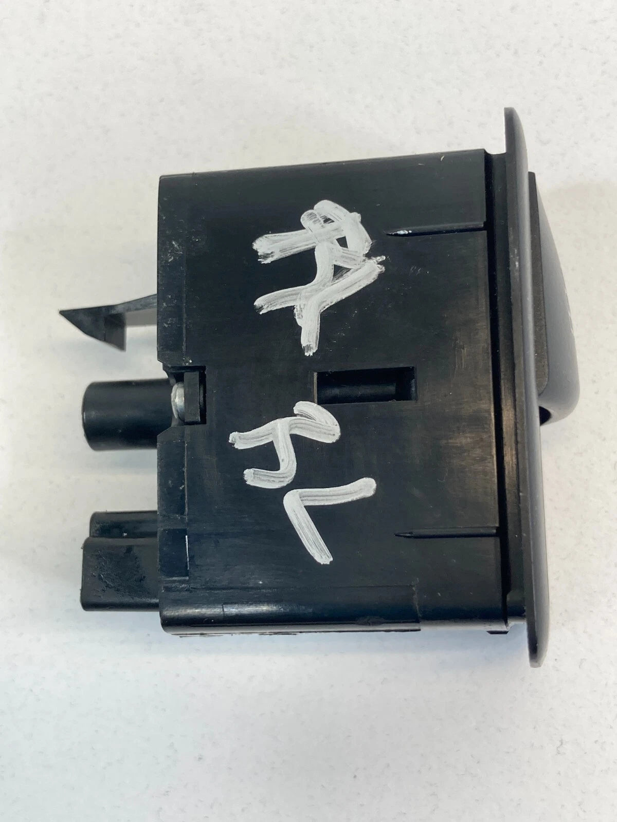 2006-2012 MERCEDES-BENZ R350 REAR LEFT POWER WINDOW SWITCH A2518200510 OEM