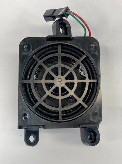 2002 2003 MERCEDES BENZ ML320 REAR RIGHT SIDE D- PILLAR TWEETER SPEAKER OEM