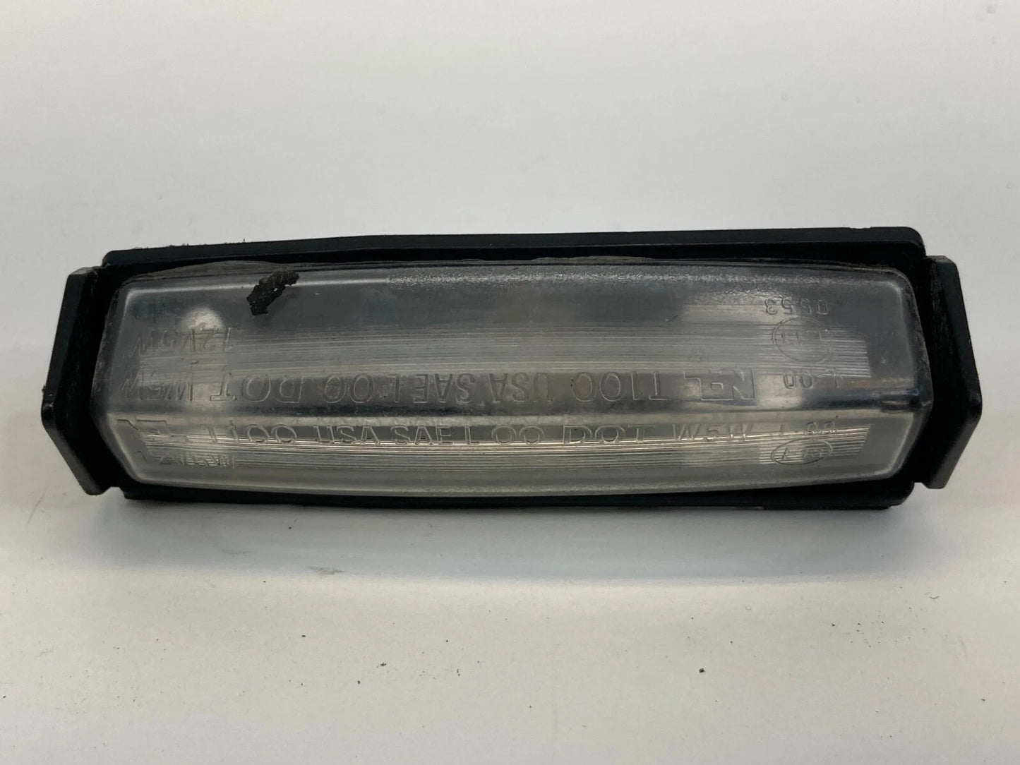 2002-2011 TOYOTA CAMRY REAR TRUNK LID LICENSE PLATE LIGHT LAMP E130553 OEM