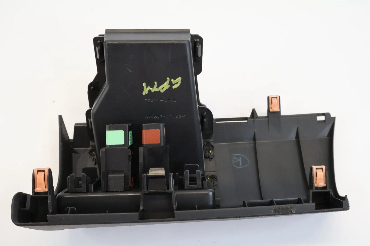2010-2013 SUZUKI KIZASHI DASH PANEL TRACTION LIGHT SWITCH W/BEZEL 73813-57L1 OEM