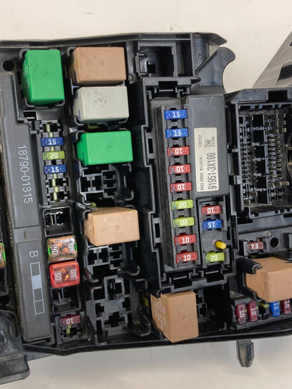 2013 14 15 2016 Hyundai Elantra 1.8L Engine Relay Fuse Box Junction 91951-3X100