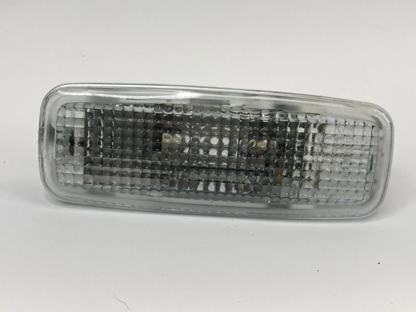 05-18 AUDI A6 QUATTRO FRONT RIGHT ROOF VISOR DOME VANITY LIGHT LAMP 4D0947105A
