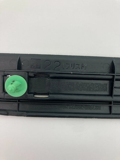 1998-2005 LEXUS GS300 FRONT RIGHT DOOR SILL SCUFF PLATE MOULDING TRIM 6791130100