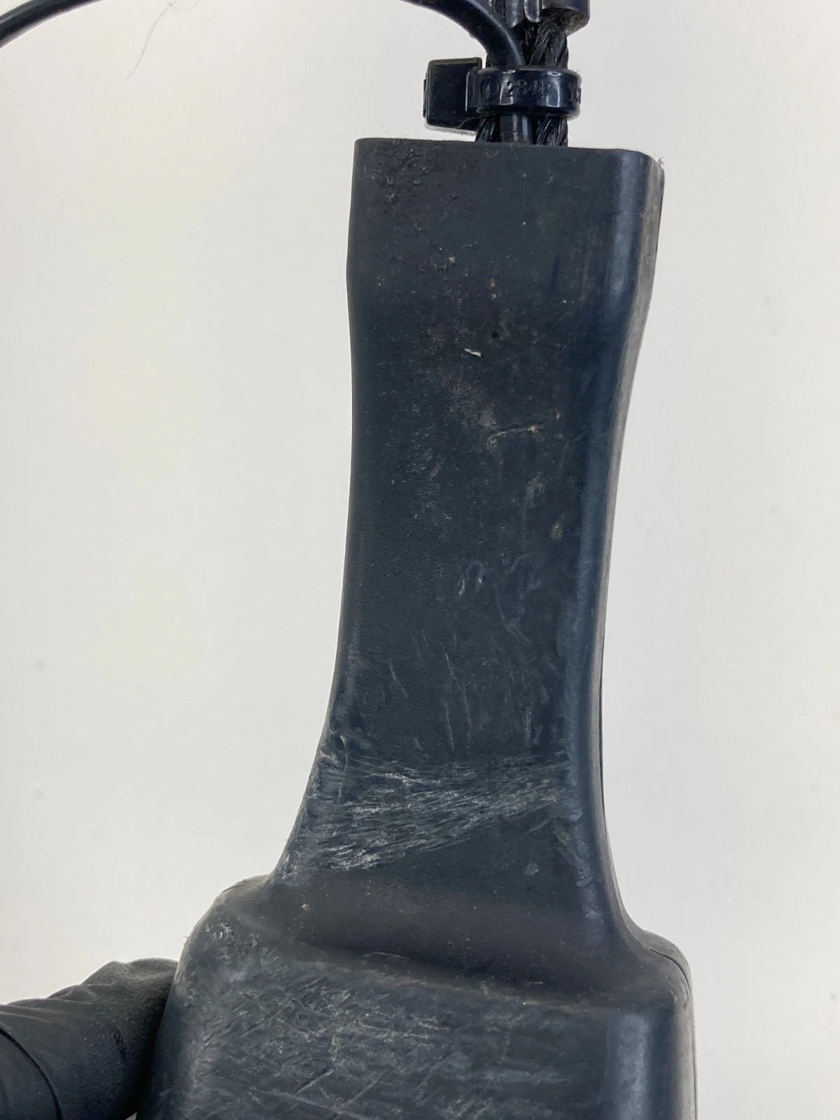 2013-2019 FORD EXPLORER 16-19 INTERCEPTOR FRONT LEFT DRIVER SEAT BELT BUCKLE OEM