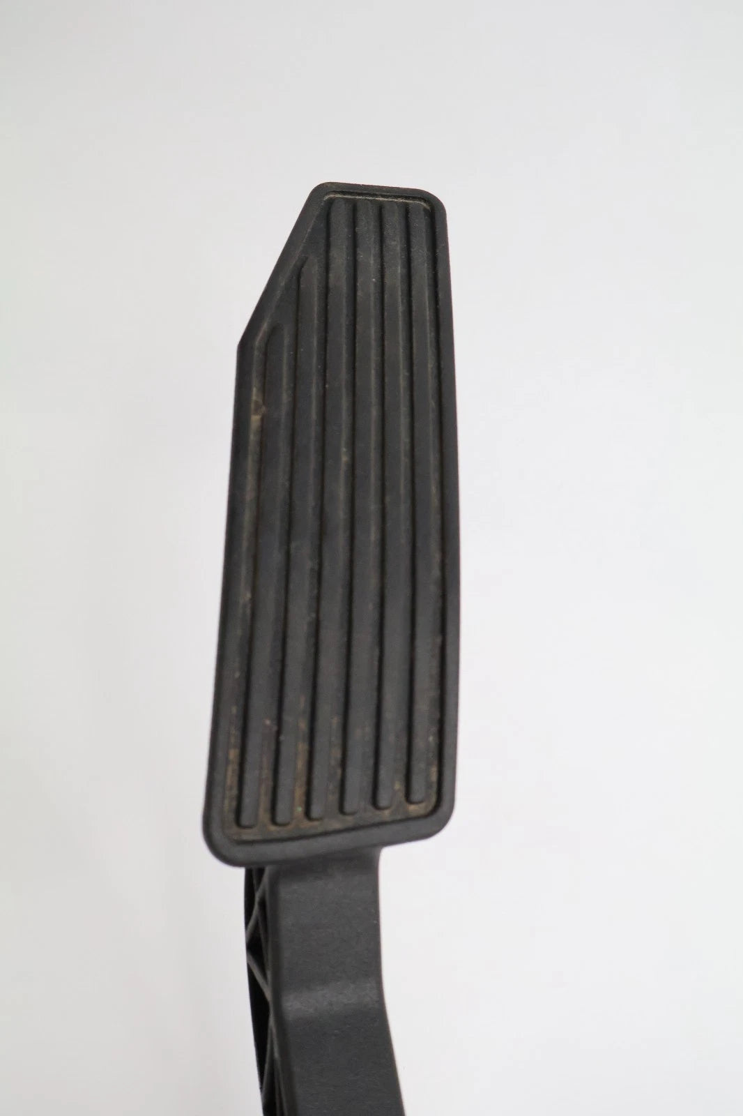 2006-2010 HUMMER H3 GAS PEDAL ACCELERATOR THROTTLE 25955673 OEM FACTORY