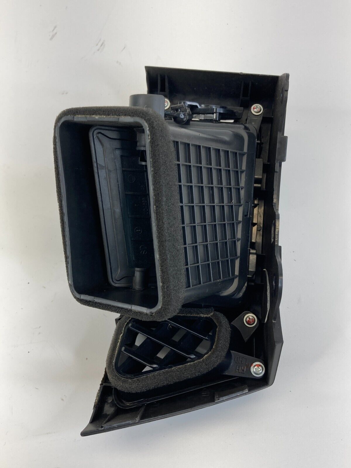 2007-2010 Hyundai Elantra Front Right Side Dash A/C Outer Air Vent Grille Outlet