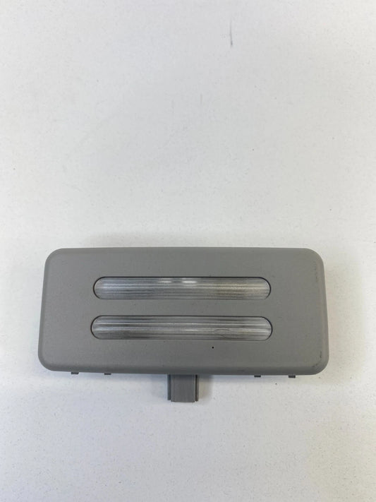 2007-2013 BMW 328I FRONT INNER INTERIOR SUNVISOR VANITY LIGHT LAMP 155149 OEM