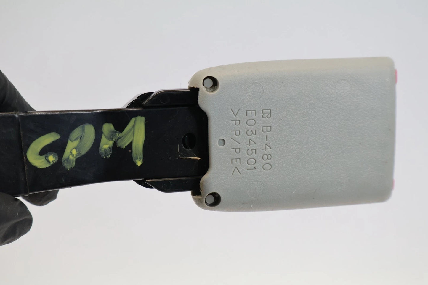 2010-2015 TOYOTA PRIUS FRONT LEFT DRIVER SIDE SEAT BELT BUCKLE E034501 OEM