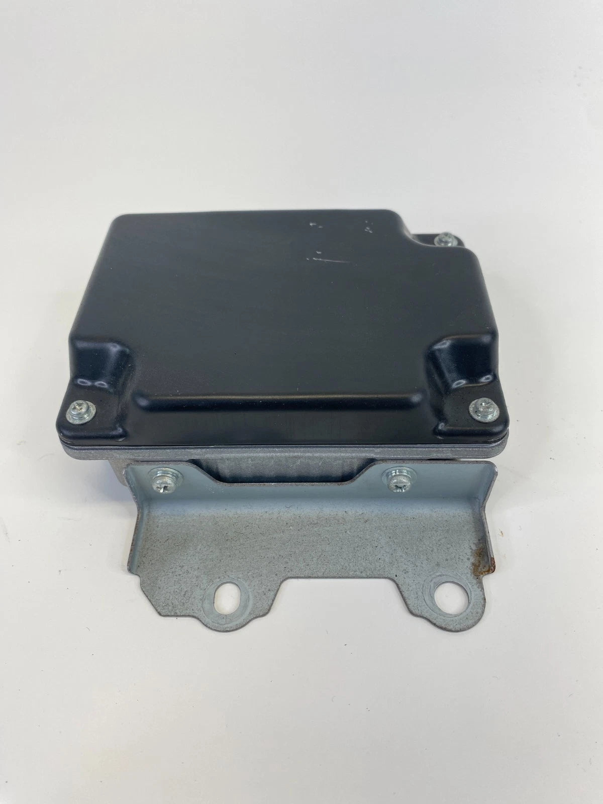 2013-2016 Chrysler Town & Country Power Inverter Converter Module 56029692AA