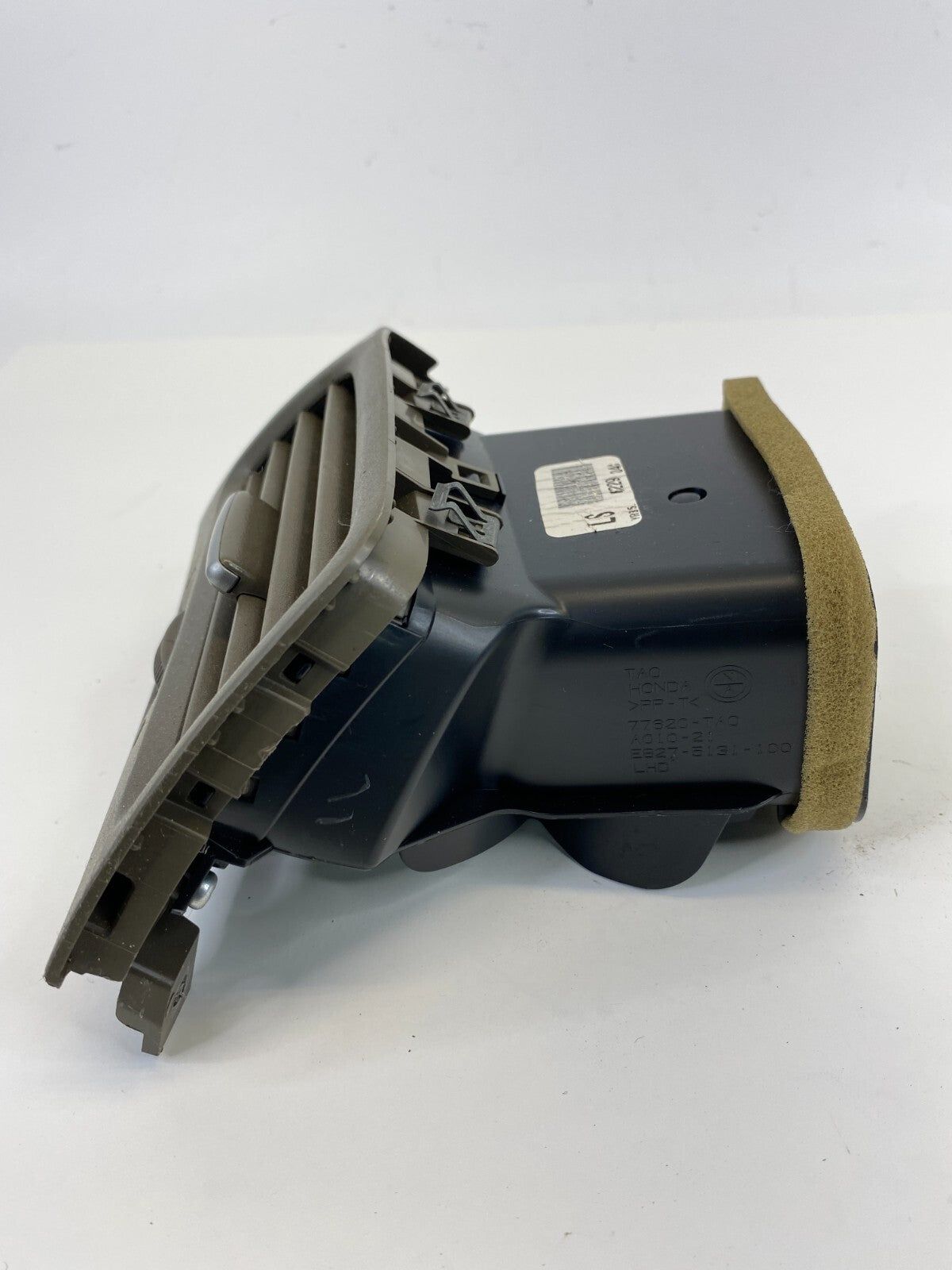 2008-2012 Honda Accord Dash Left Driver Air Vent AC Heater Duct Grille