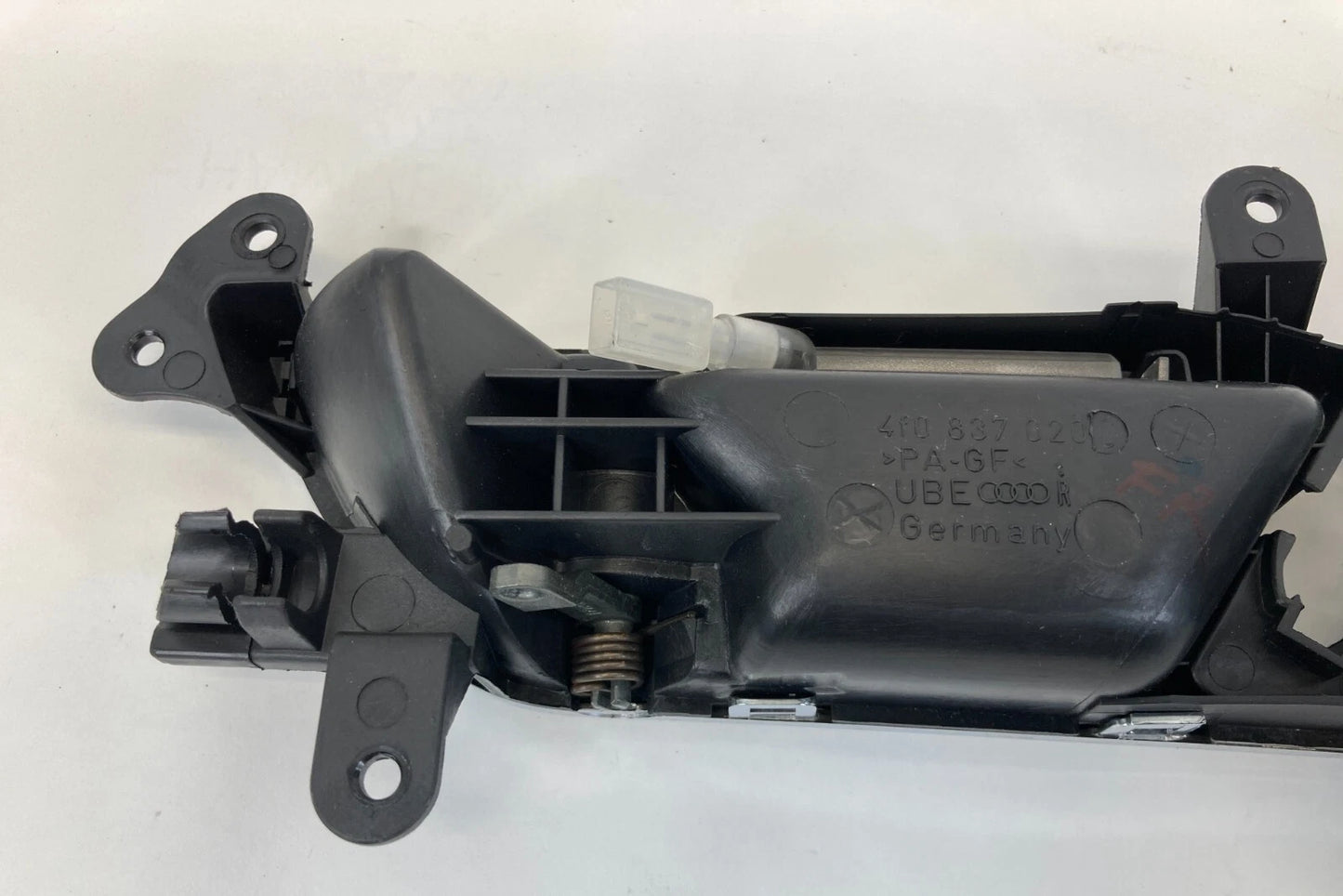 2006-2011 AUDI A6 FRONT RIGHT SIDE INTERIOR DOOR HANDLE W/ BEZEL 4F0-837-020 OEM