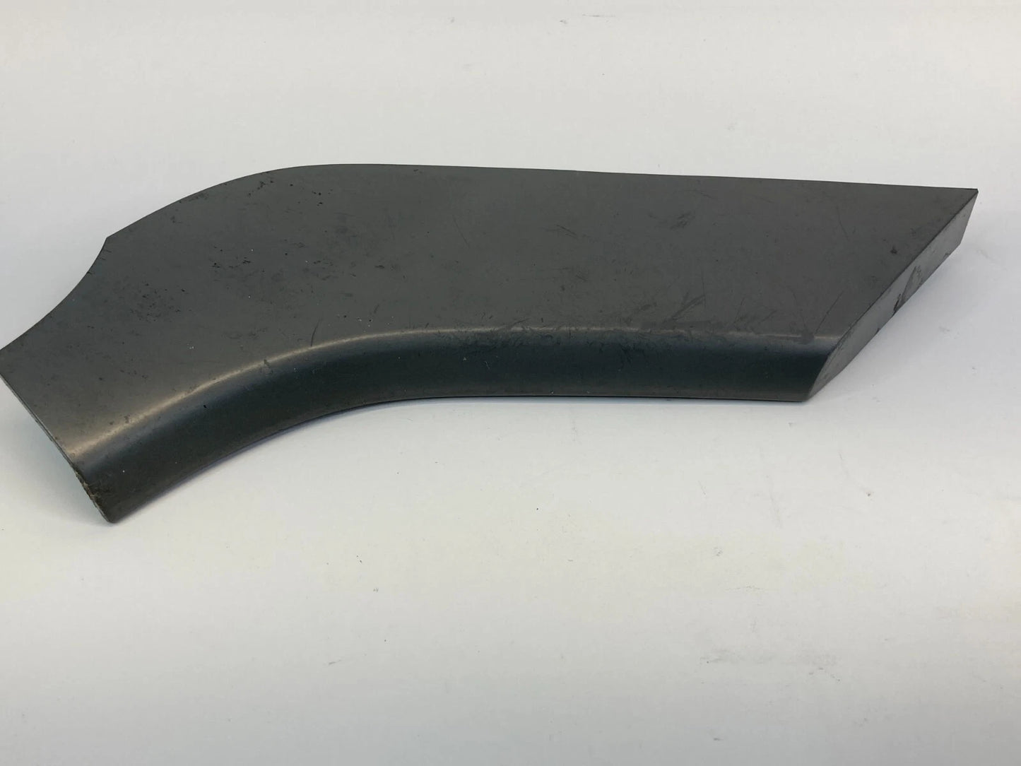 03-05 HONDA PILOT REAR CENTER CONSOLE RIGHT SIDE TRIM MOLDING 83428S9VAA010M1