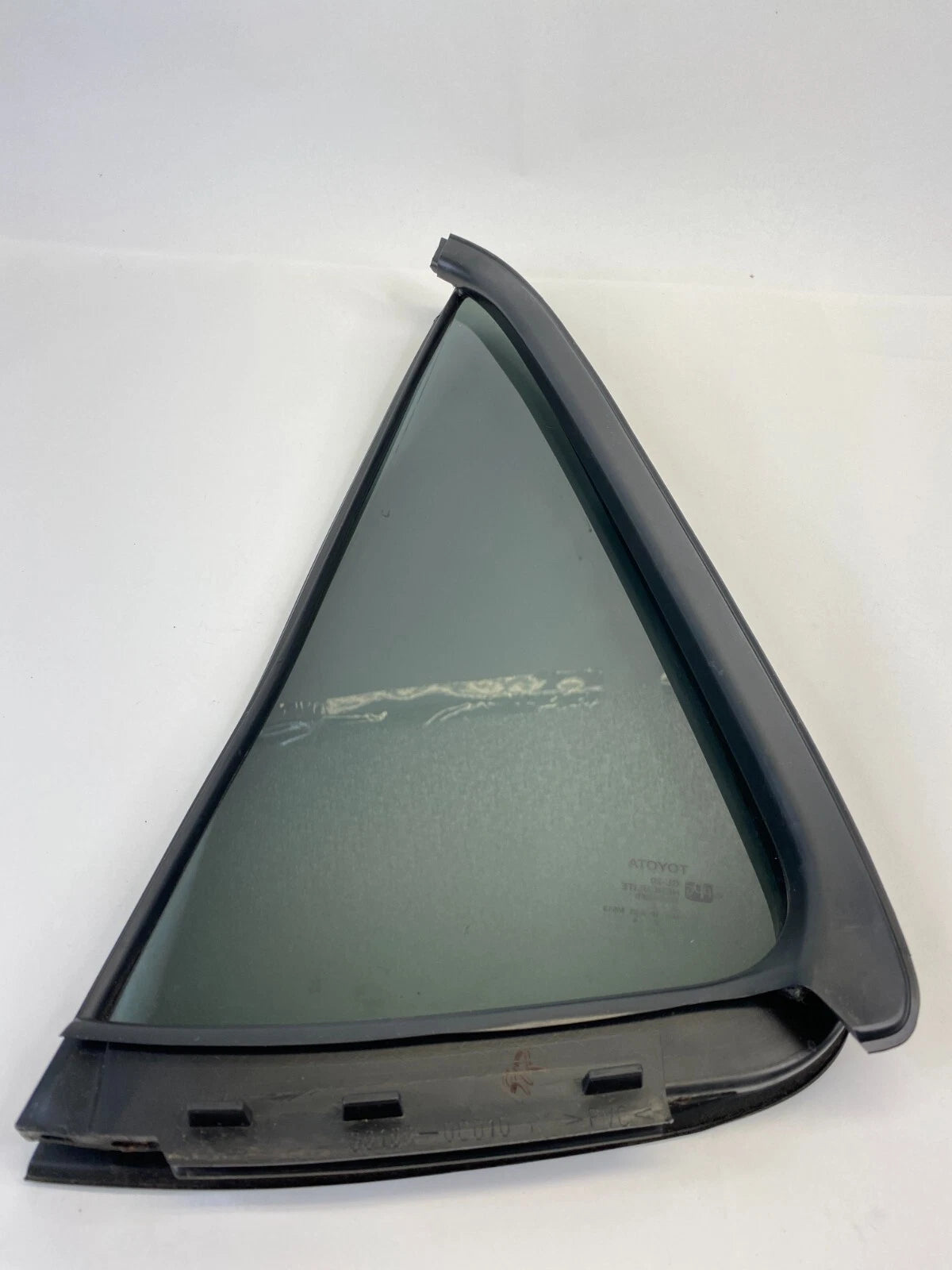 2001-2007 TOYOTA SEQUOIA REAR RIGHT DOOR QUARTER WINDOW GLASS FIXED 68188-0C010