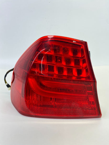 2009 2010 2011 BMW 328i 328i xDrive Left Driver Outer Tail Light Taillight OEM