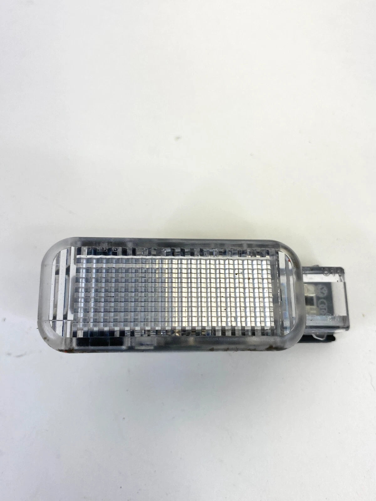 2007-2016 AUDI A4 QUATTRO FRONT RIGHT INNER DOOR PANEL COURTESY LIGHT LAMP OEM