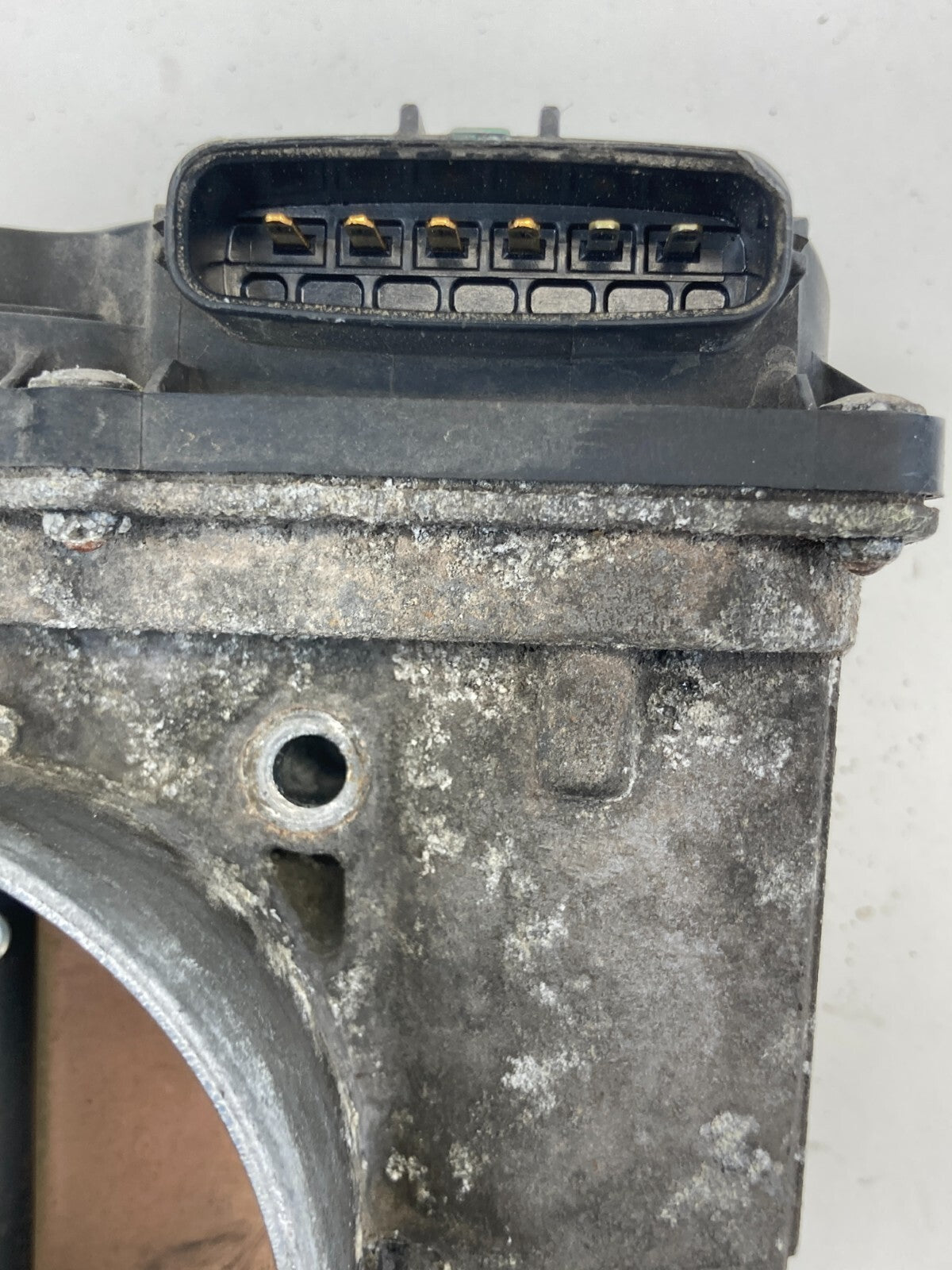 2004-2010 Infiniti QX56 5.6L Throttle Body Throttle Valve Assembly OEM