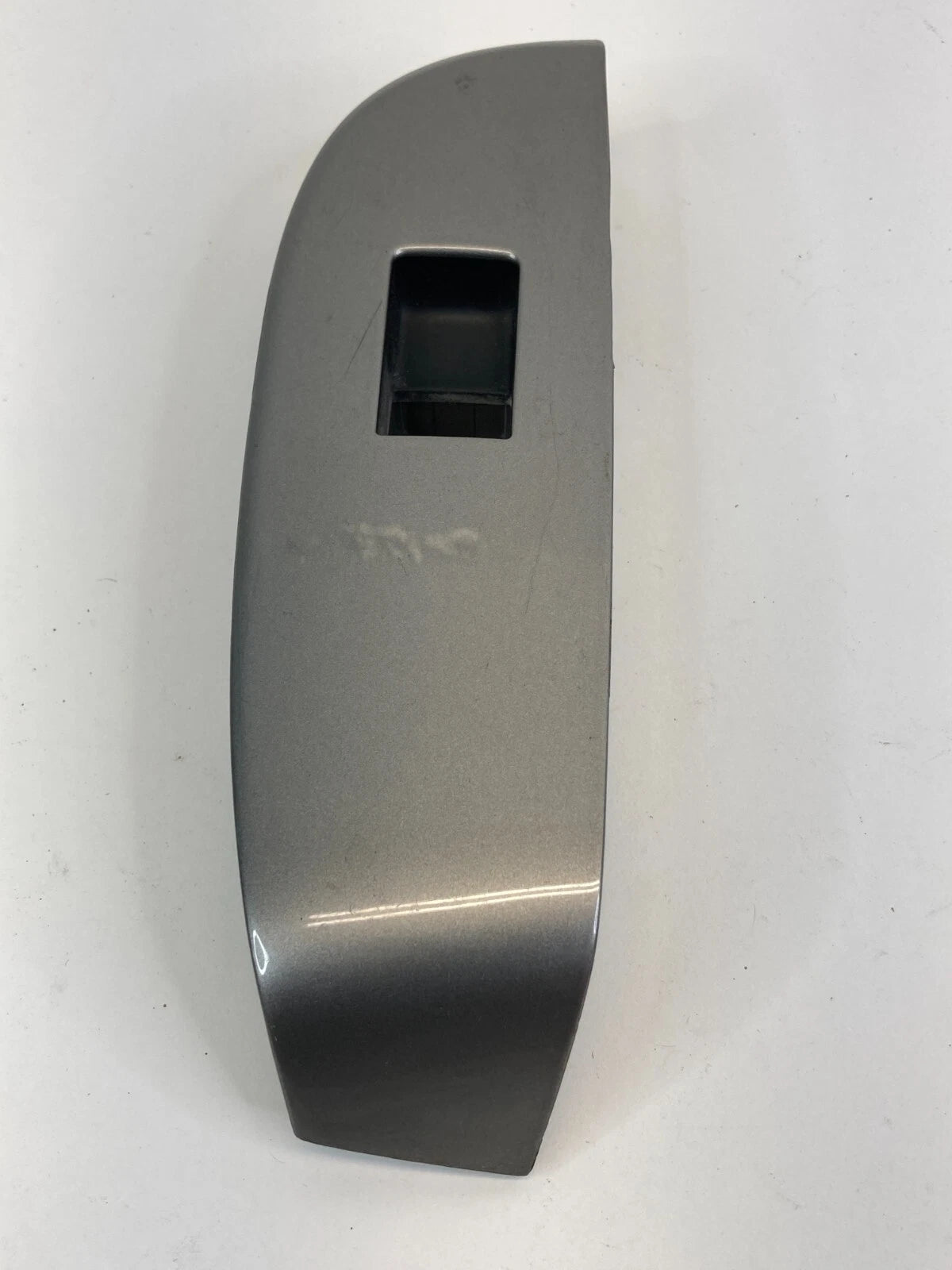 2013-2015 CHEVROLET MALIBU REAR RIGHT DOOR WINDOW SWITCH BEZEL TRIM 20829111 OEM