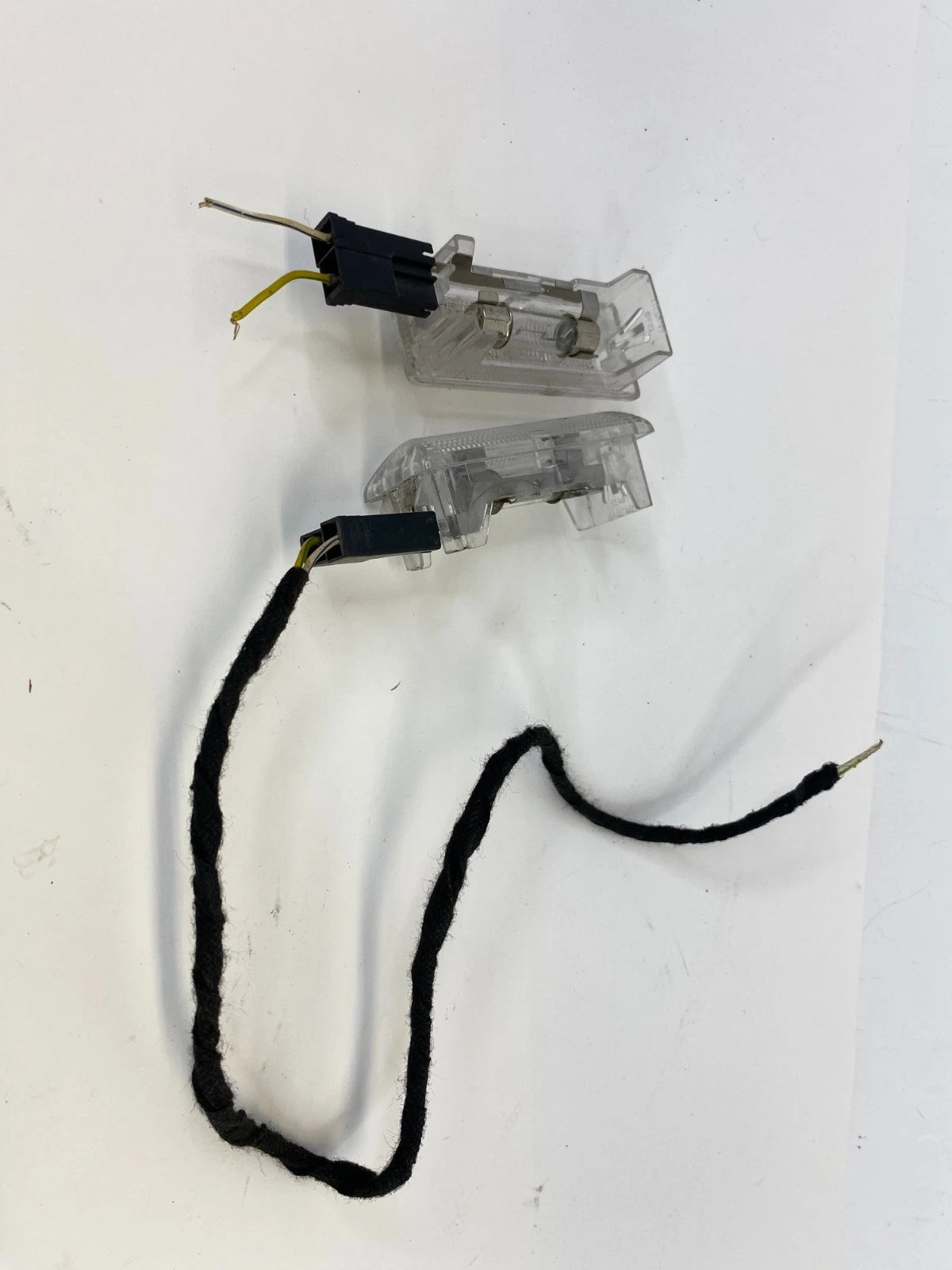 2013-2019 FORD POLICE INTERCEPTOR SEDAN REAR INTERIOR COURTESY LIGHT LAMP PAIR