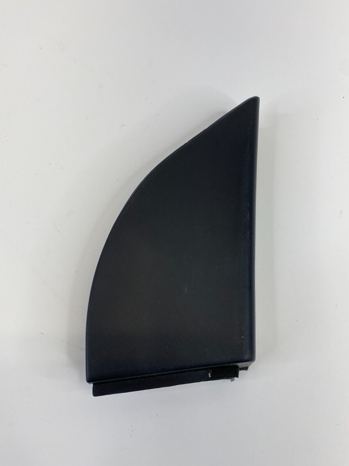 2004-2006 Lexus RX330 Front Right Interior Door Corner Cover Trim 67491-0E010