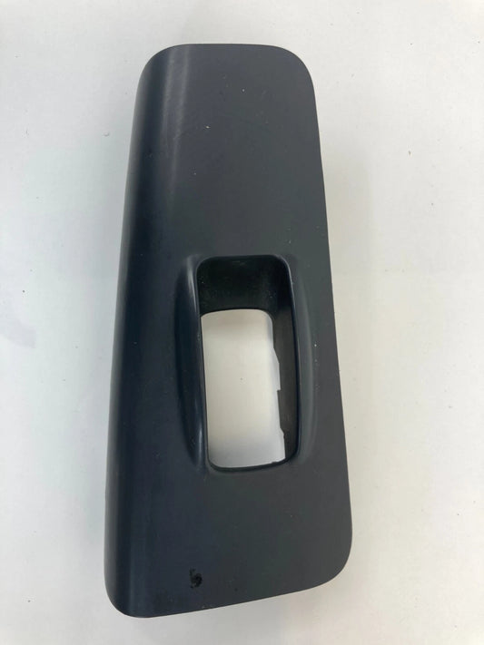 2004-2009 KIA SPECTRA REAR RIGHT DOOR WINDOW SWITCH BEZEL TRIM 3580-2F500 OEM