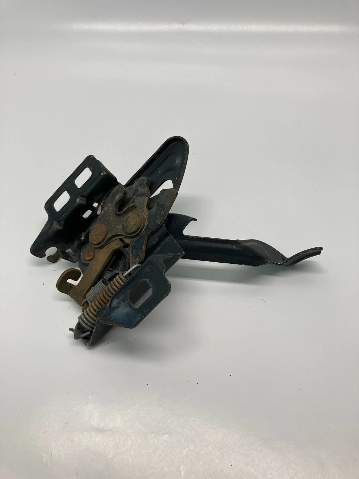 2001 2002 2003 2004 2005 PONTIAC AZTEK HOOD LOCK LATCH ACTUATOR ASSEMBLY OEM