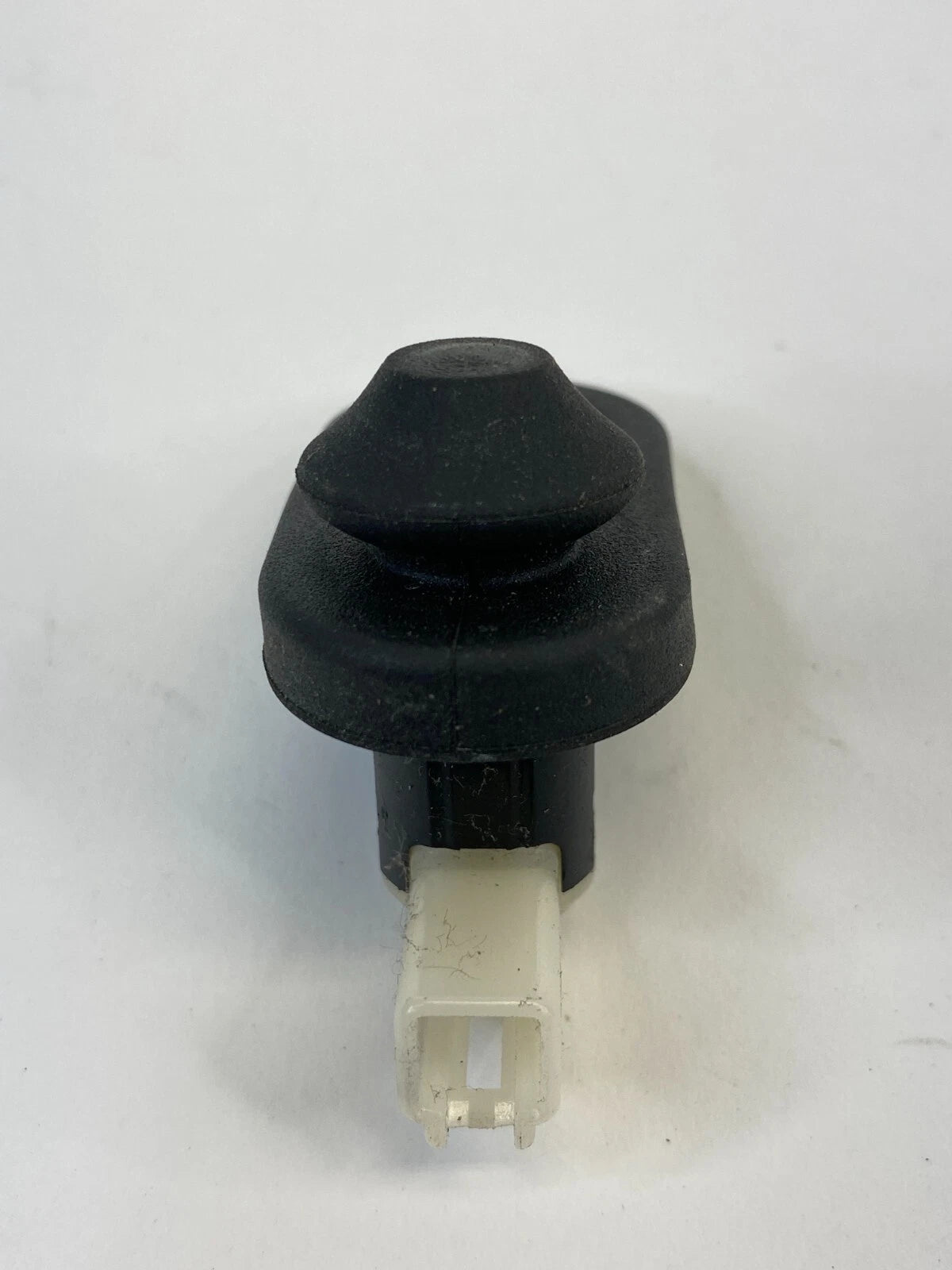 2001-2004 TOYOTA SEQUOIA REAR RIGHT SIDE DOOR LIGHT AJAR JAMB SENSOR SWITCH OEM