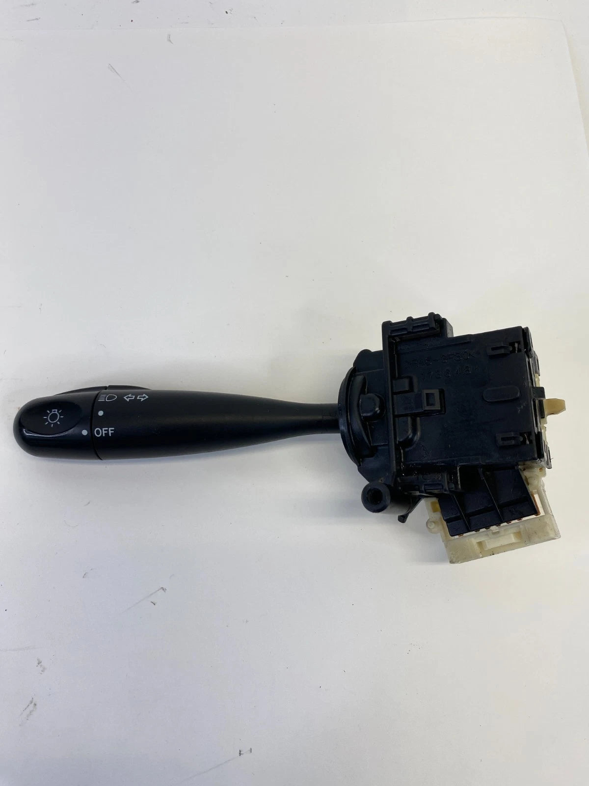 2001-2005 TOYOTA RAV4 TURN SIGNAL HEADLIGHT COMBO CONTROL SWITCH LEVER 173648