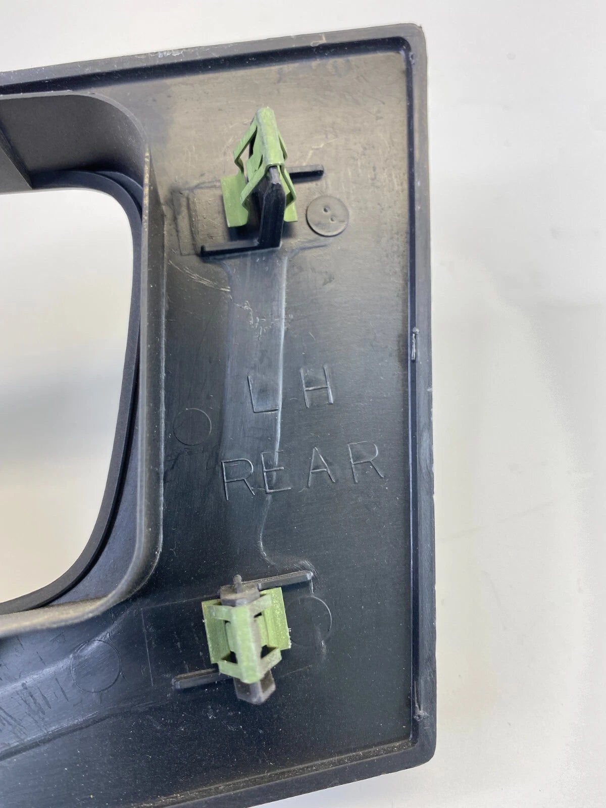2003-2006 FORD EXPEDITION REAR LEFT INNER DOOR HANDLE COVER BEZEL 2L1X-78275A19