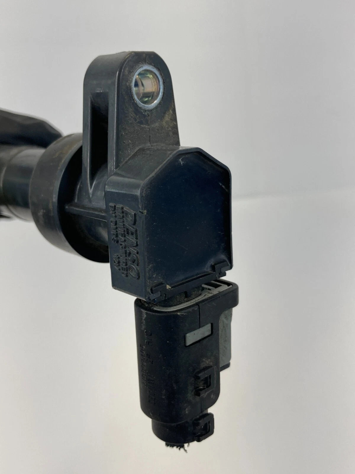 06-10 HYUNDAI SONATA 2.4L L4 AT IGNITION COIL IGNITER DENSO 27301-3C000 OEM