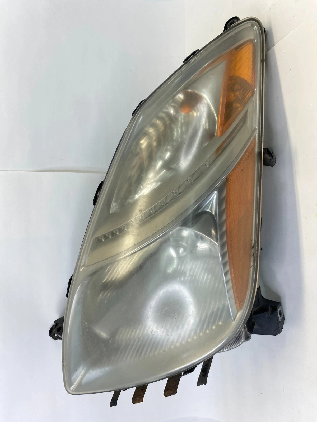 2006-2009 TOYOTA PRIUS LEFT DRIVER LH SIDE HEADLIGHT HALOGEN HEADLAMP OEM