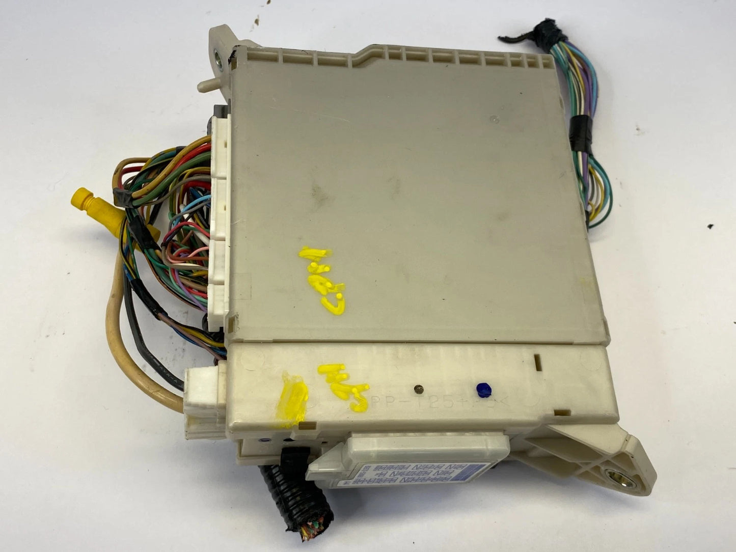 2010-2013 LEXUS IS250 IS350 2.5L LEFT FUSE BOX RELAY JUNCTION 82730-53051 OEM