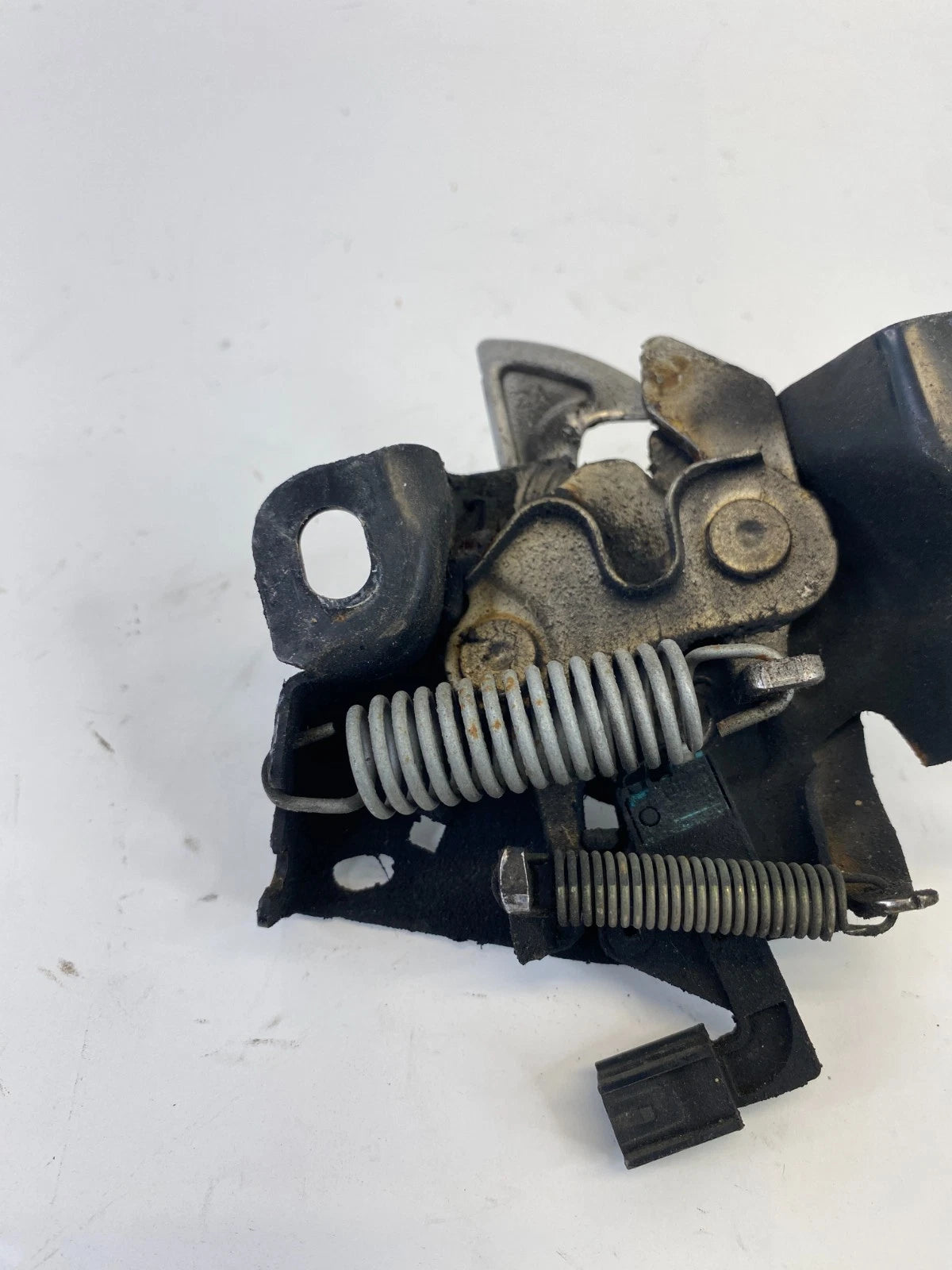 13 14 15 16 17 HONDA ACCORD HOOD LATCH LOCK RELEASE ACTUATOR ASSEMBLY OEM