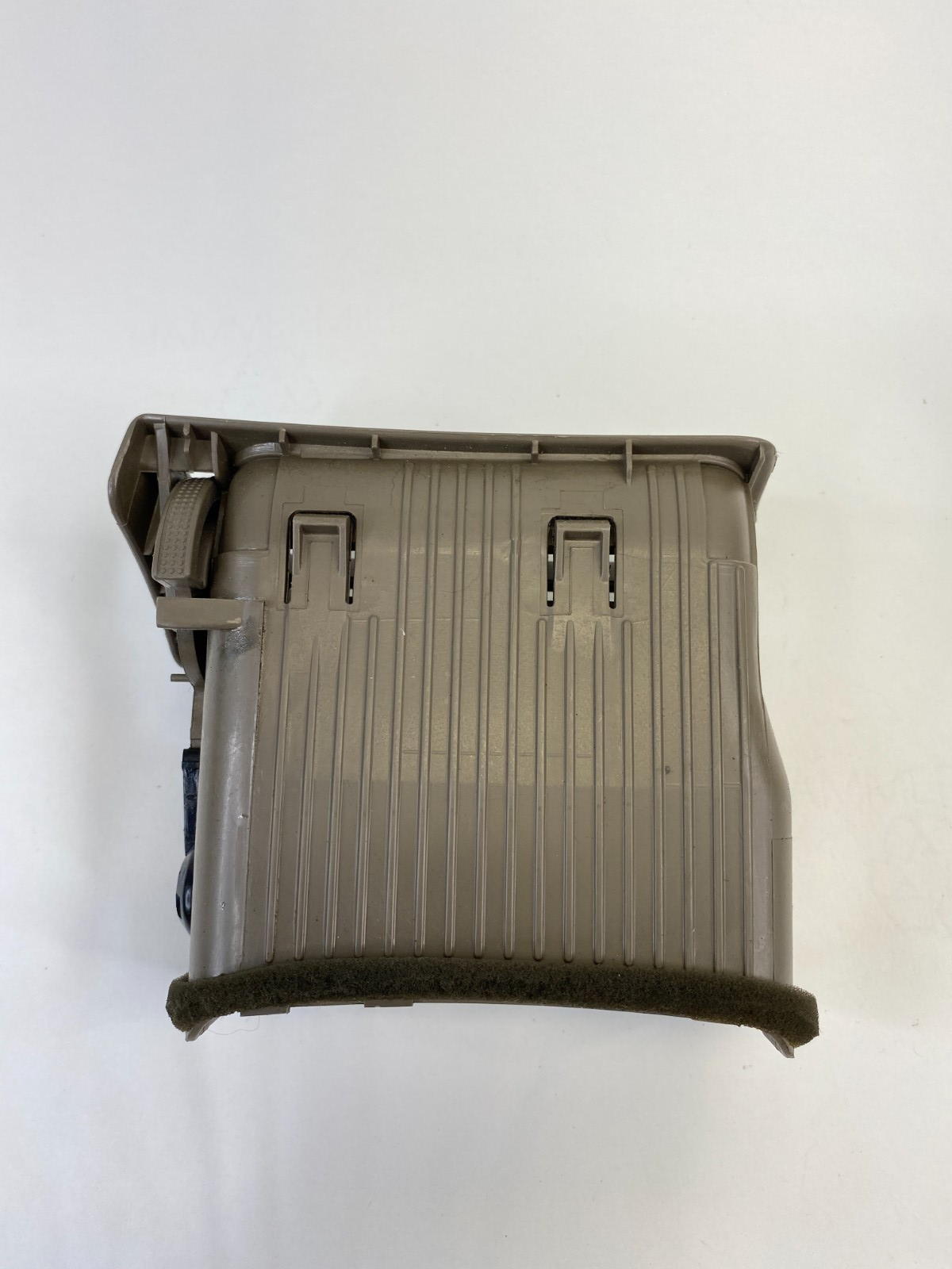 03-08 Toyota Corolla Dash Left A/C Heater Air Vent Outlet Duct Grill 55650-02050