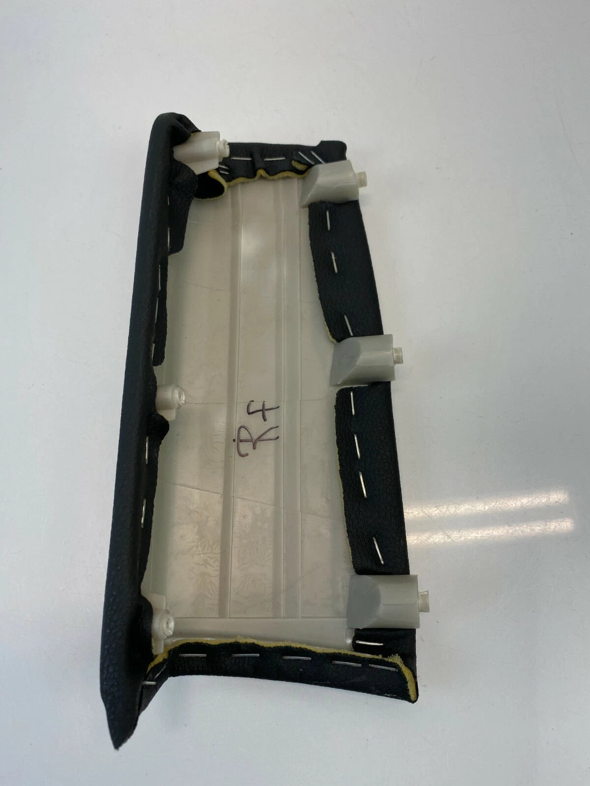 2015 2016 CHEVROLET CRUZE FRONT RIGHT SIDE INNER DOOR ARMREST PAD TRIM ASSY OEM