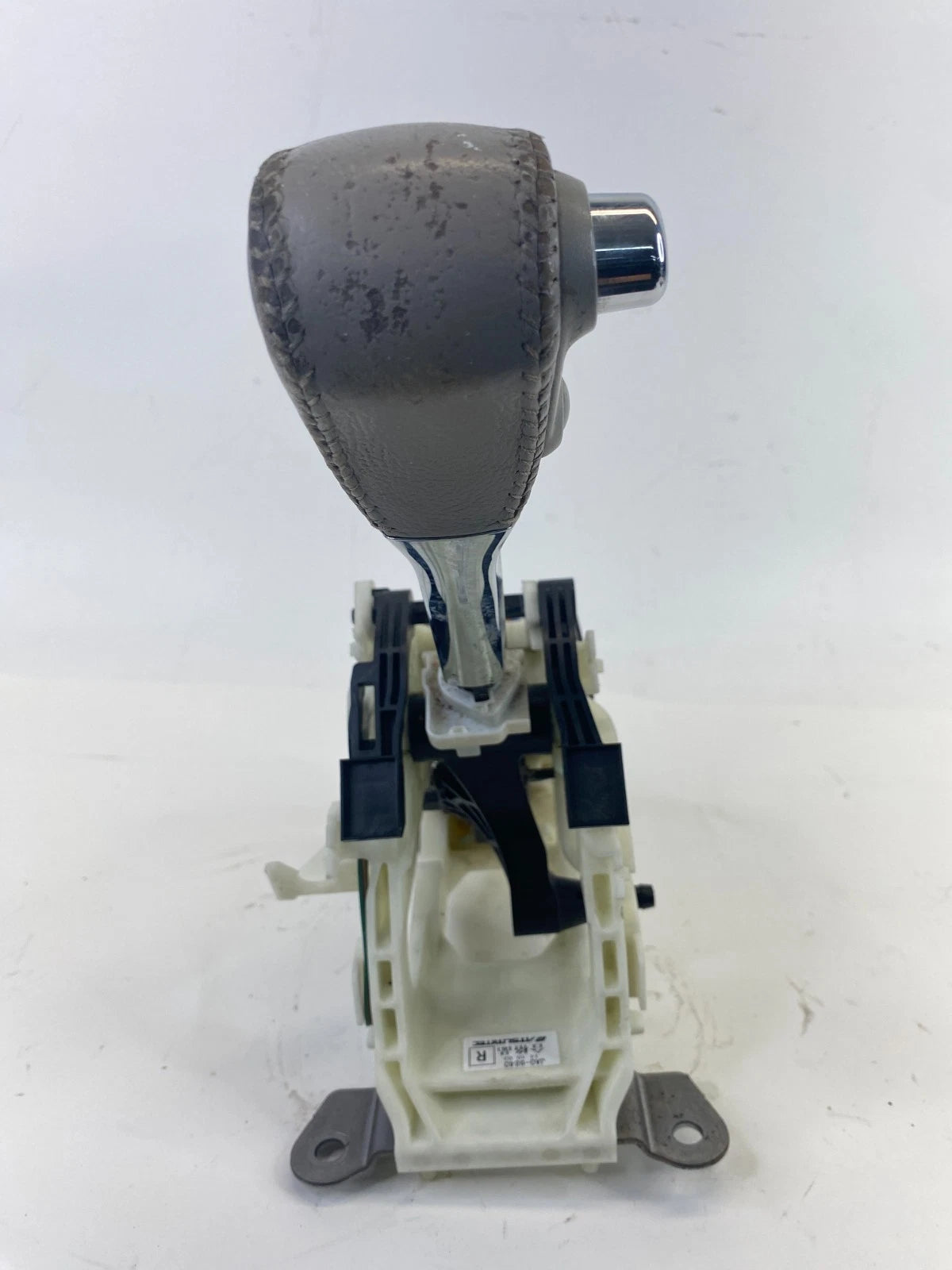 2011-2017 Nissan Quest Automatic Transmission Gear Selector Shifter Assy OEM