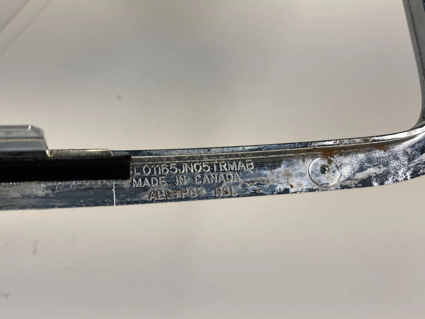 2005-2007 JEEP GRAND CHEROKEE CENTER CONSOLE BEZEL TRIM SHIFTER RIN CHROME