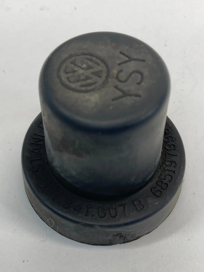 12-15 VOLKSWAGEN PASSAT HEADLIGHT SIDE MARKER BULB CAP COVER OUTER 561941607B