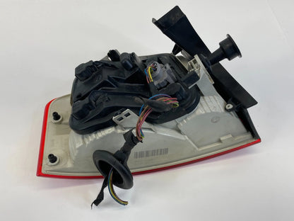 2005-2008 AUDI A4 QUATTRO REAR RIGHT PASSENGER RH SIDE TAIL LIGHT 8E5945096 OEM