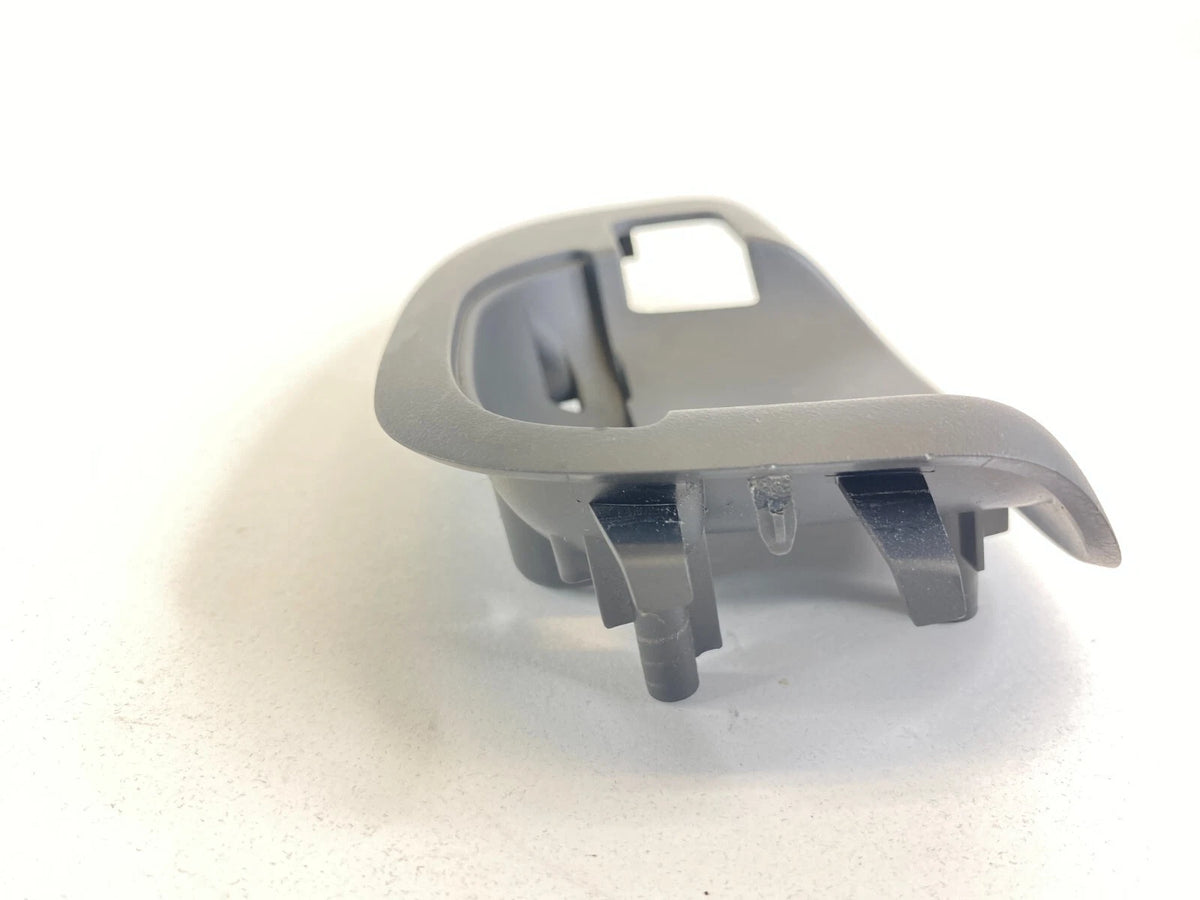 2011 2012 DODGE CALIBER REAR LEFT INTERIOR INNER DOOR HANDLE BEZEL COVER TRIM