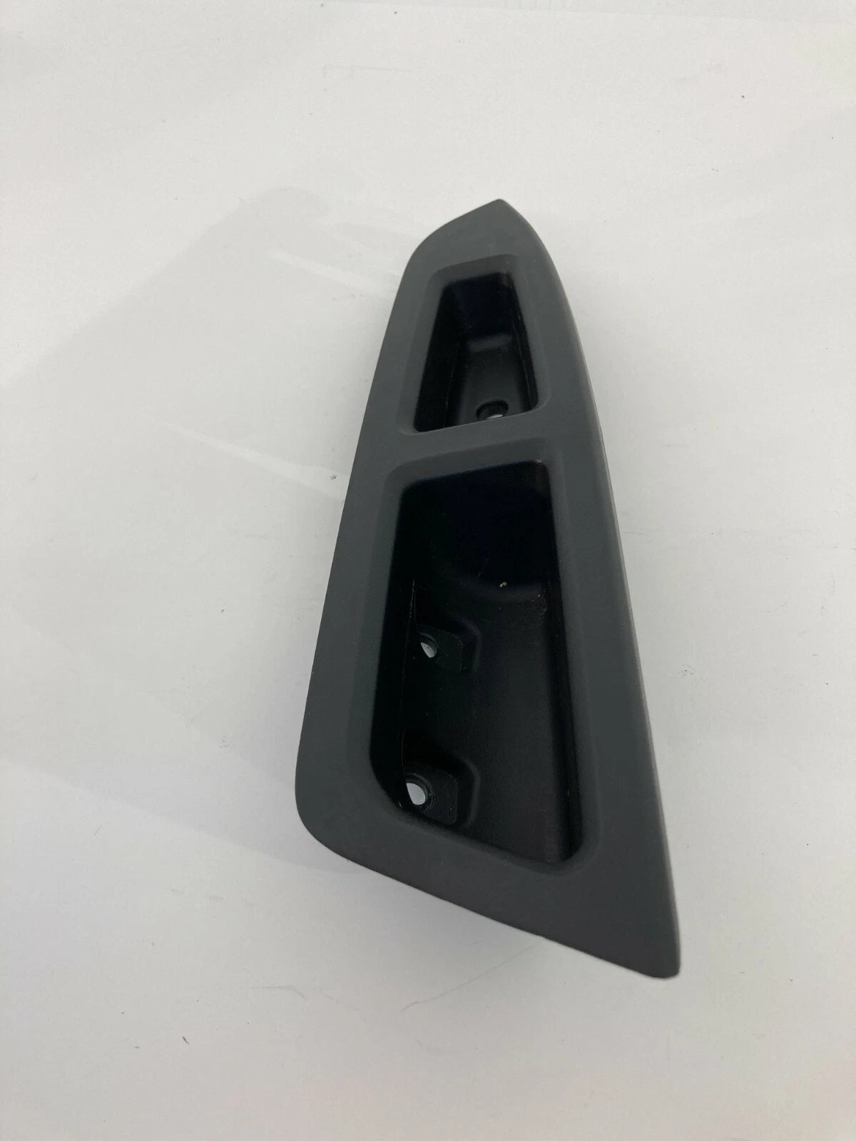 2006-2008 CHEVROLET IMPALA REAR LEFT INNER DOOR INTERIOR GRAB PULL HANDLE OEM