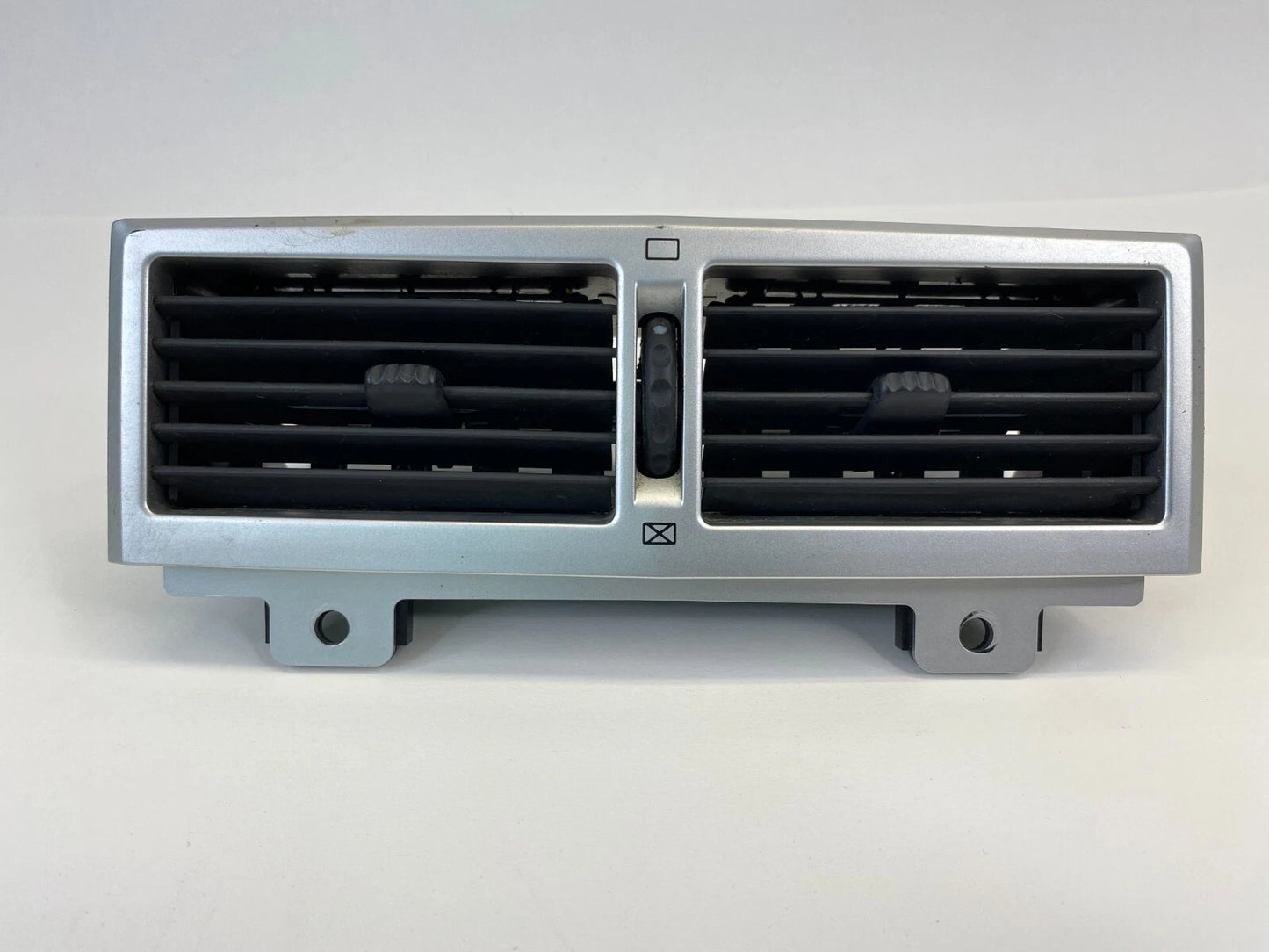 2004-2006 CHRYSLER FRONT CENTER DASH A/C DUAL AIR VENT GRILLE A1938300054 OEM