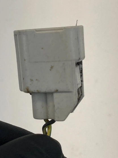 2013-2026 FORD ESCAPE SIDE CLEARANCE LIGHT BULB SOCKET WIRE PLUG CONNECTOR OEM