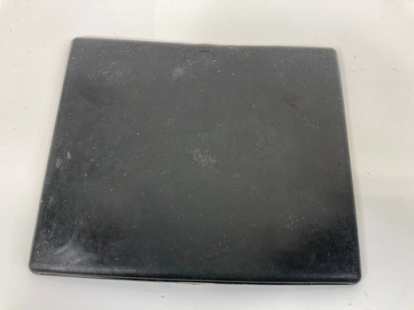 2003 2004 2005 2006 CHEVROLET AVALANCHE 1500 CENTER CONSOLE RUBBER MAT INSERT