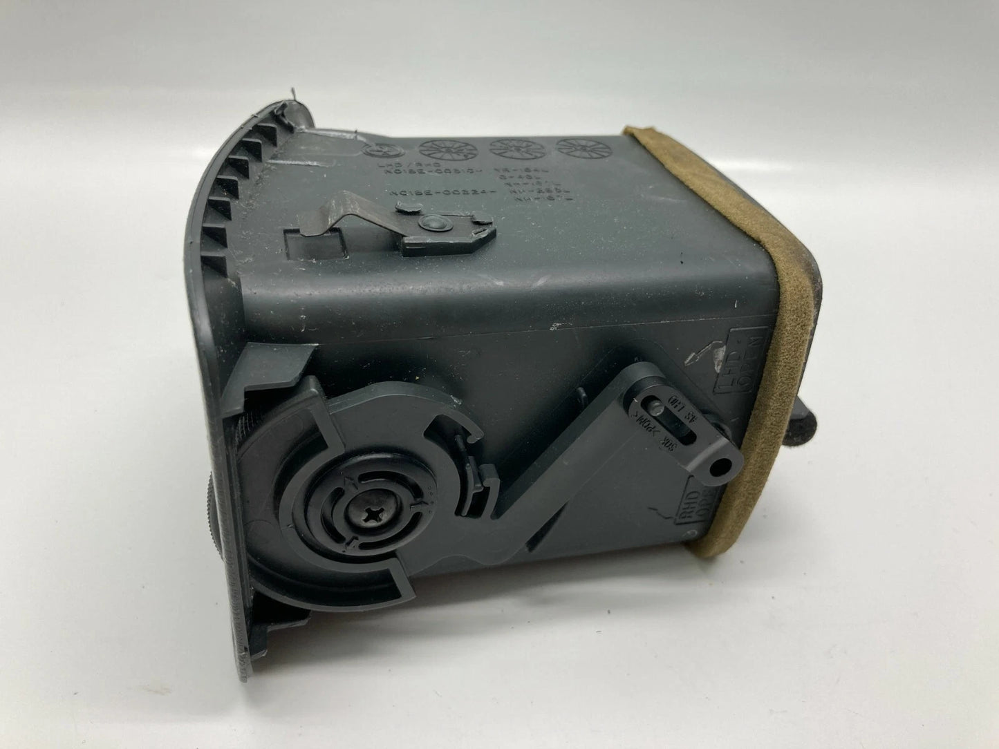 99-03 ACURA TL FRONT DASH RIGHT PASSENGER AC HEATER AIR VENT GRILL N018E-00324