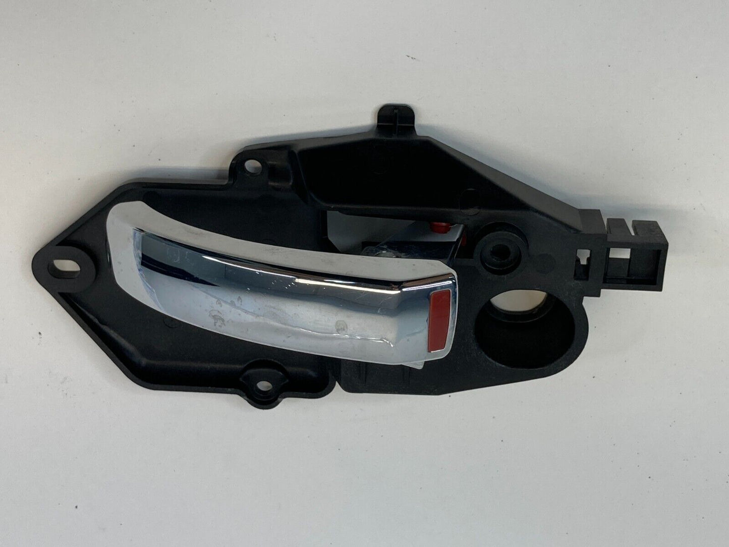 2012-2019 Fiat 500 Front Left Driver Side Interior Door Handle 607048DX OEM