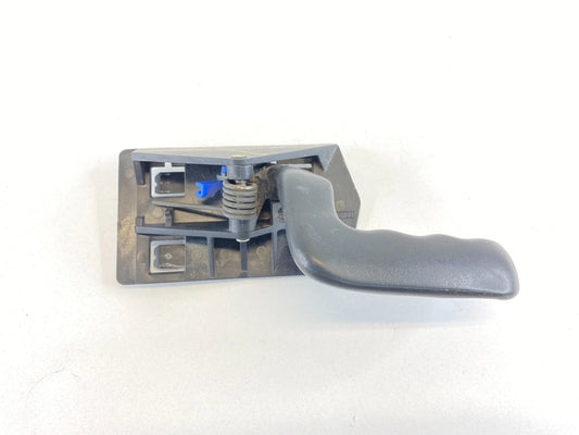 1999-2007 CHEVROLET SILVERADO 1500 FRONT RIGHT PASSENGER INNER DOOR HANDLE OEM