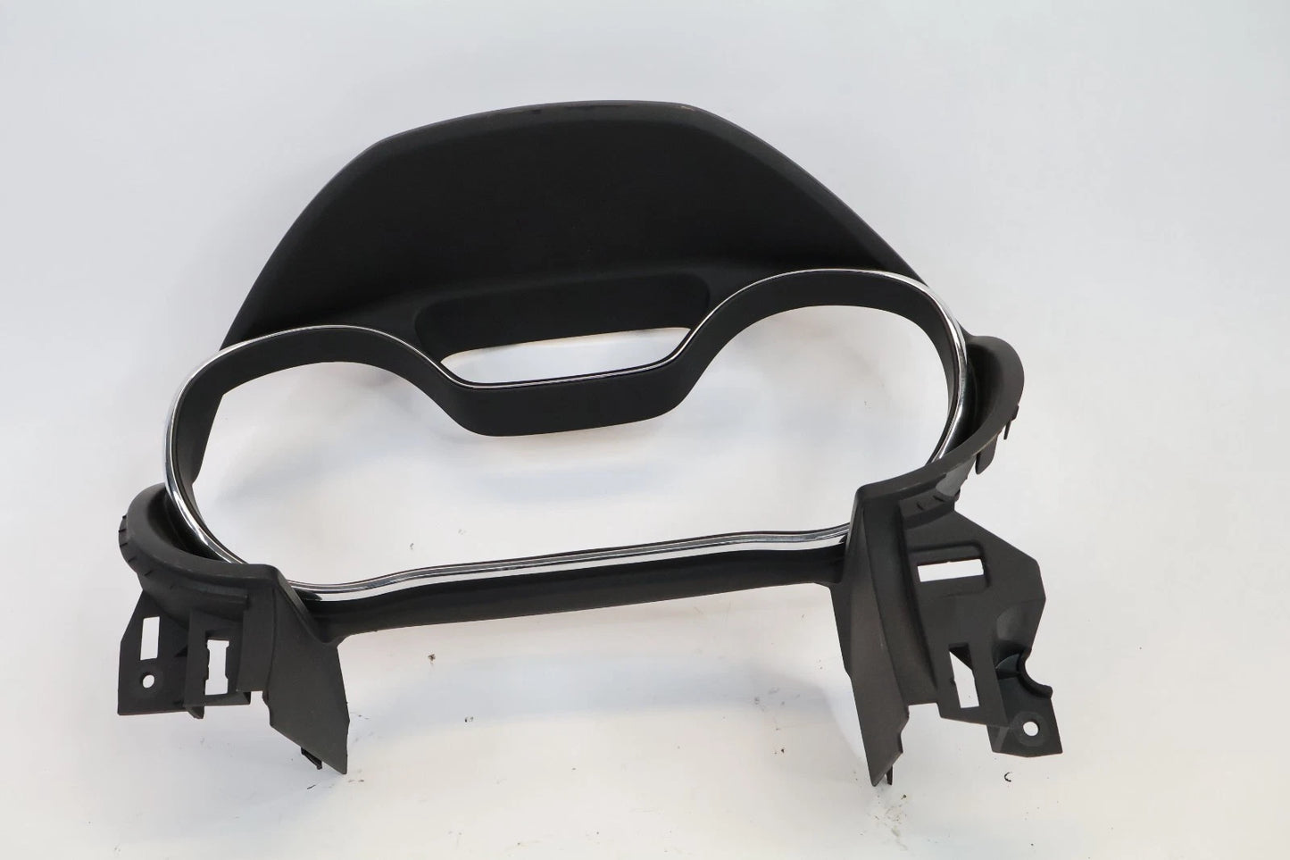 2016-2019 CHEVROLET CRUZE SPEEDOMETER INSTRUMENT CLUSTER BEZEL TRIM W CHROME OEM