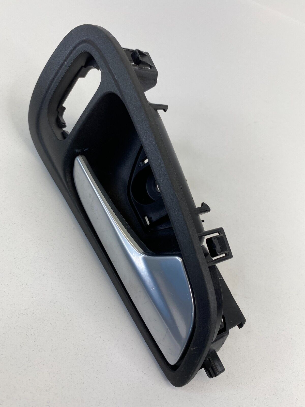 2015-2018 Ford Focus Front Right Passenger Side Inner Door Handle F1EB-A22600-BA