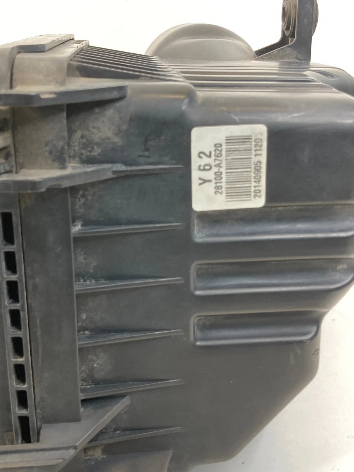 2014-2016 Kia Forte 1.8L Air Intake Cleaner Filter Box Assembly 28100-A7620 OEM