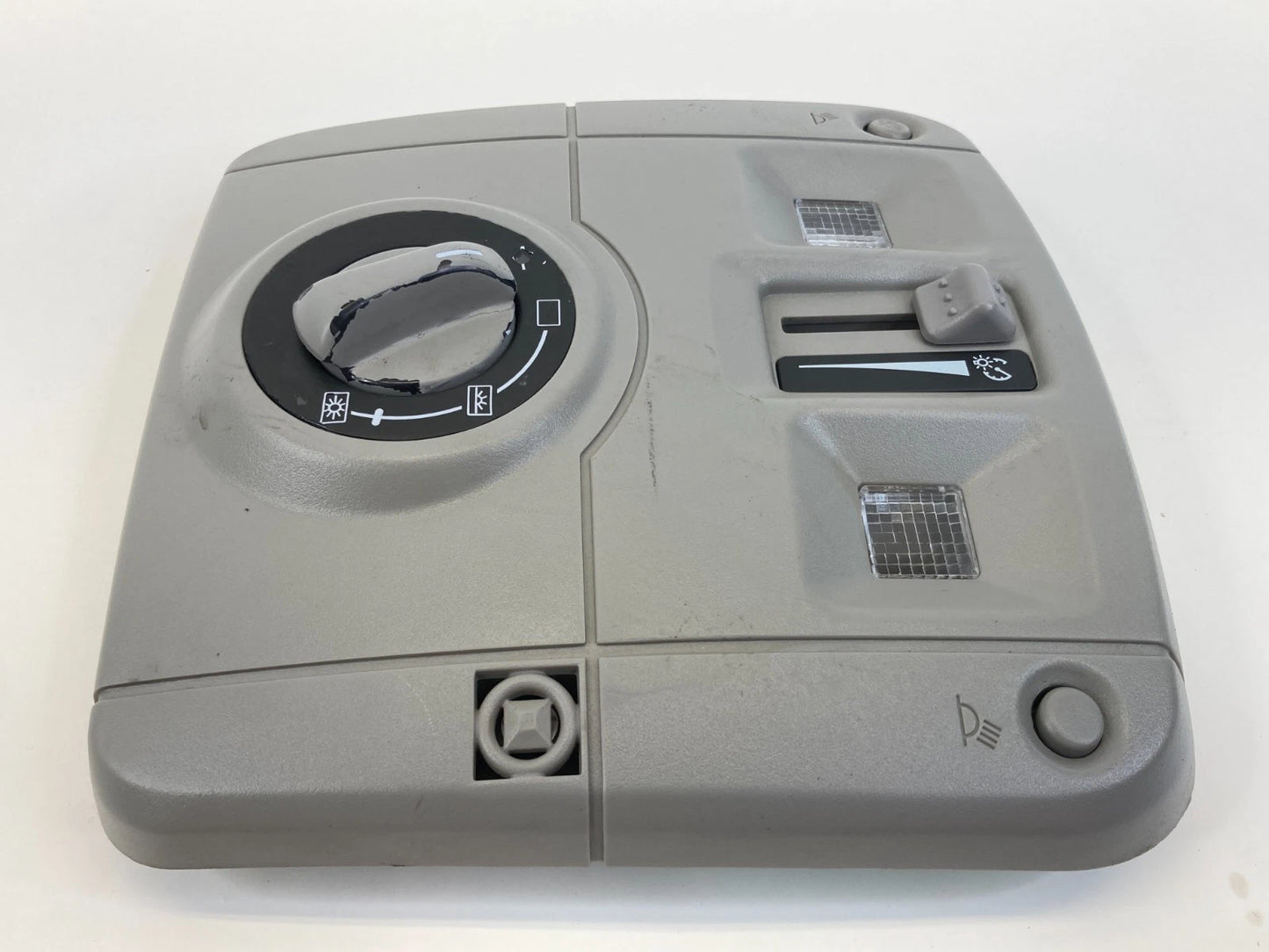 2004-2007 CADILLAC CTS OVERHEAD CONSOLE DOME MAP LIGHT LAMP W/ SUNROOF SWITCH